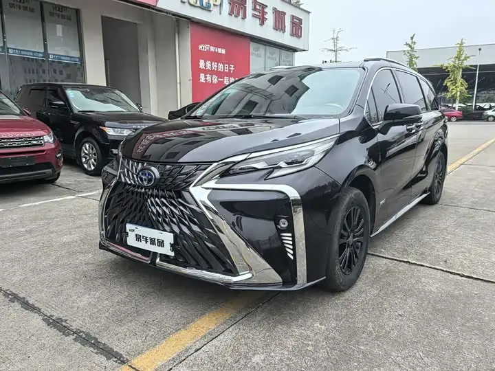 Toyota Sienna 2021, арт. CN-3673330 — фото 1