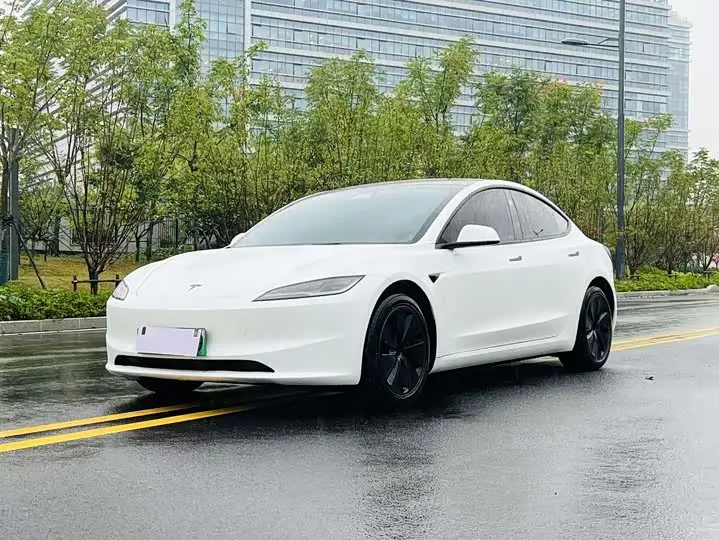 Tesla Model 3 2025, арт. CN-3673443 — фото 1