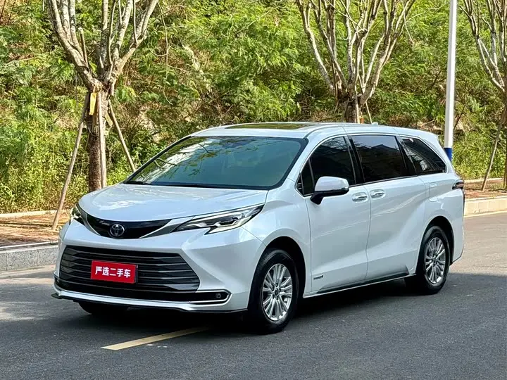 Toyota Sienna 2021, арт. CN-3673929 — фото 1