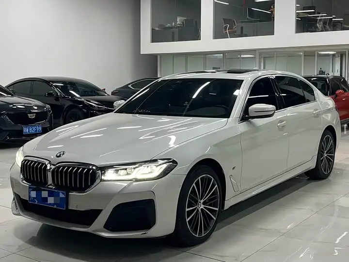 BMW 5 Series 2022, арт. CN-3674334 — фото 1