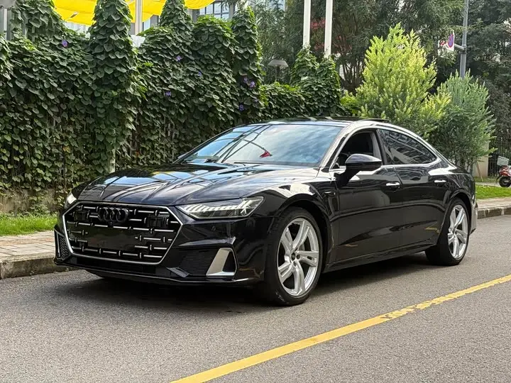 Audi A7L 2024, арт. CN-3674580 — фото 1