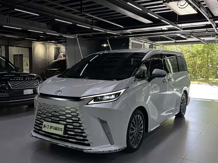 Lexus LM 2025, арт. CN-3675167 — фото 1