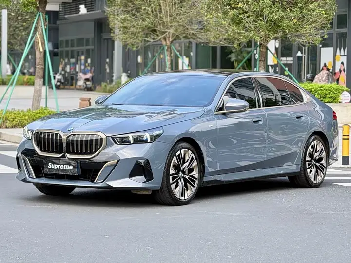 BMW 5 Series 2024, арт. CN-3675440 — фото 1
