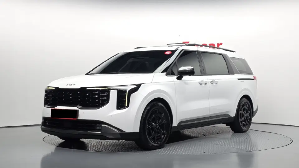 Kia Carnival 2023, арт. KR-3675997 — фото 1