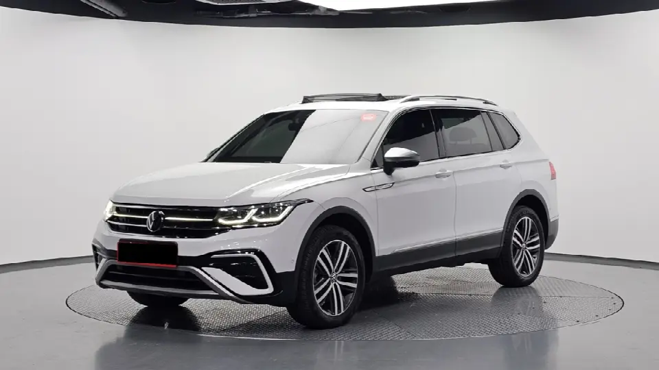 Volkswagen Tiguan 2018, арт. KR-3676980 — фото 1