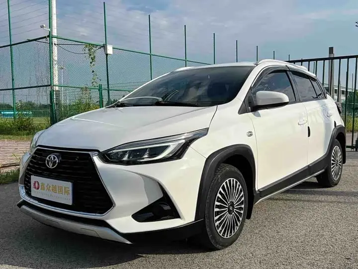 Toyota Yaris L Hatchback 2022, арт. CN-3680707 — фото 1