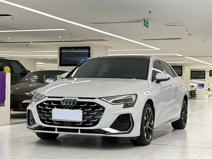 Audi A3 2025, арт. CN-3680774 — фото 1