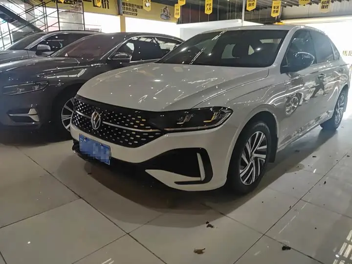 Volkswagen Lavida 2023, арт. CN-3680863 — фото 1