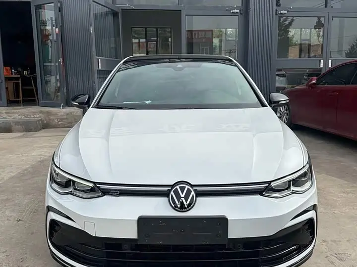 Volkswagen Golf 2021, арт. CN-3681693 — фото 1