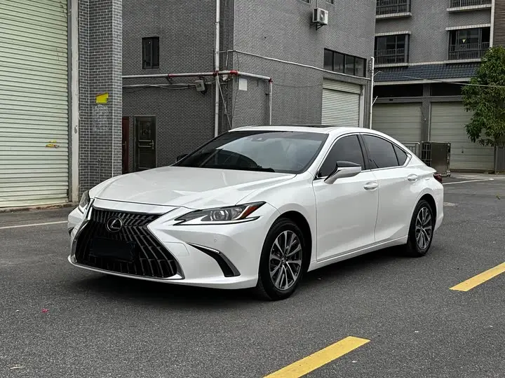 Lexus ES 2022, арт. CN-3682094 — фото 1