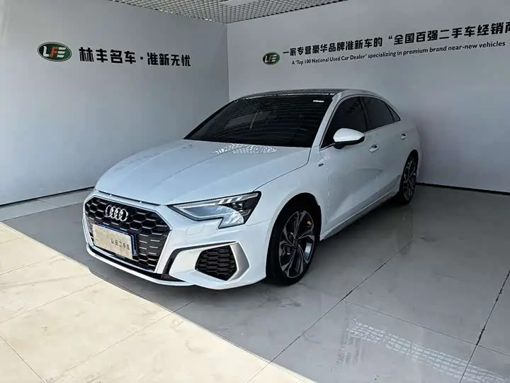Audi A3 2024, арт. CN-3682850 — фото 1
