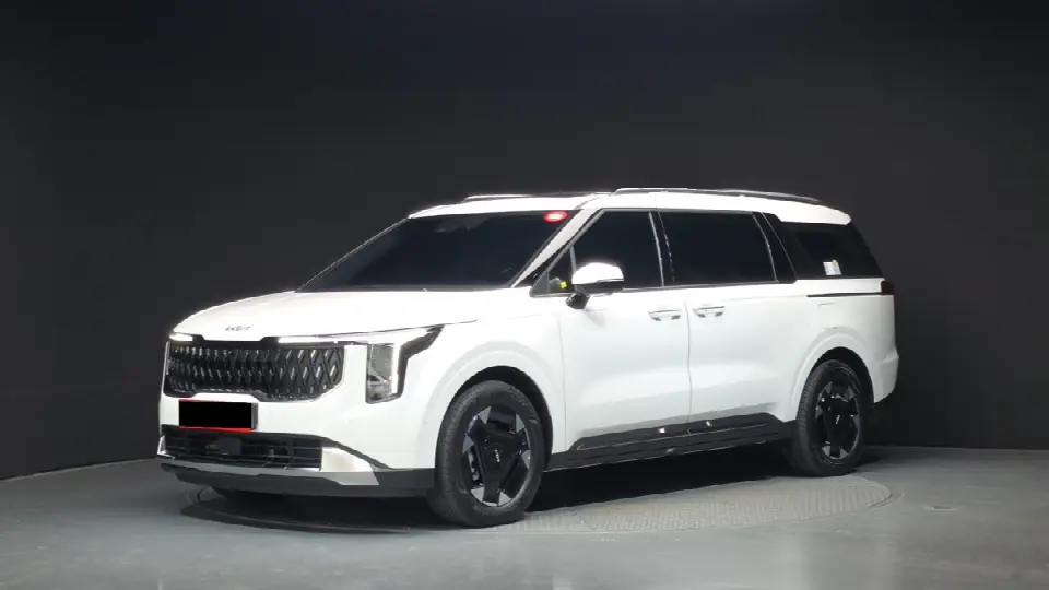 Kia Carnival 2023, арт. KR-3685403 — фото 1