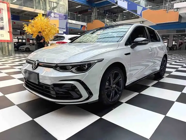 Volkswagen Golf 2021, арт. CN-3686653 — фото 1