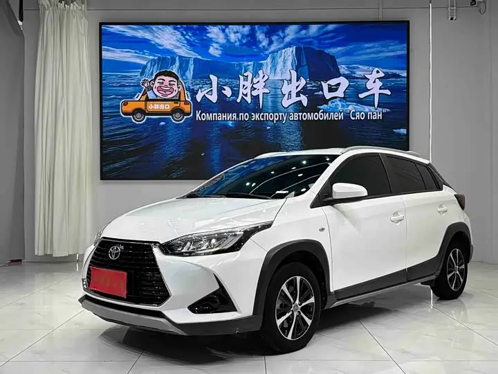 Toyota Yaris L Hatchback 2022, арт. CN-3687097 — фото 1