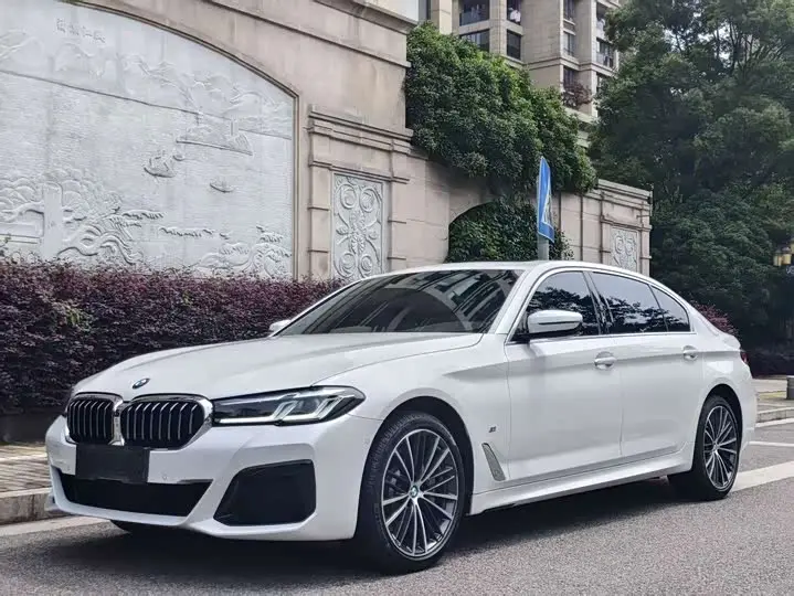 BMW 5 Series 2023, арт. CN-3687224 — фото 1