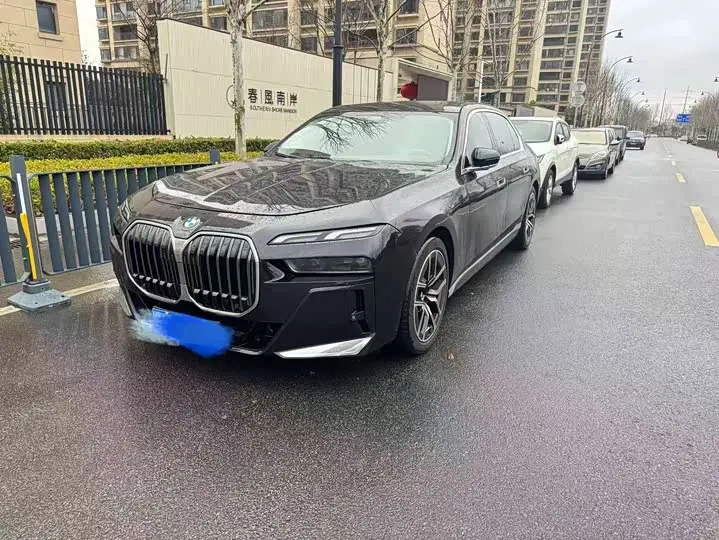 BMW 7 Series 2023, арт. CN-3687312 — фото 1