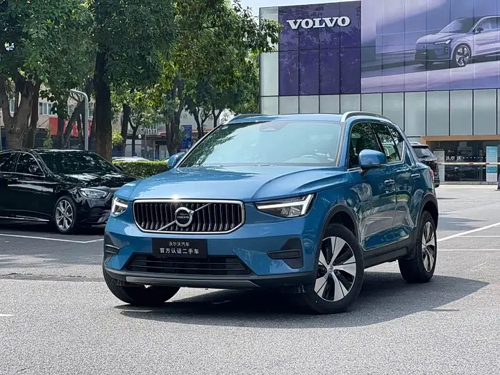 Volvo XC40 2025, арт. CN-3687804 — фото 1