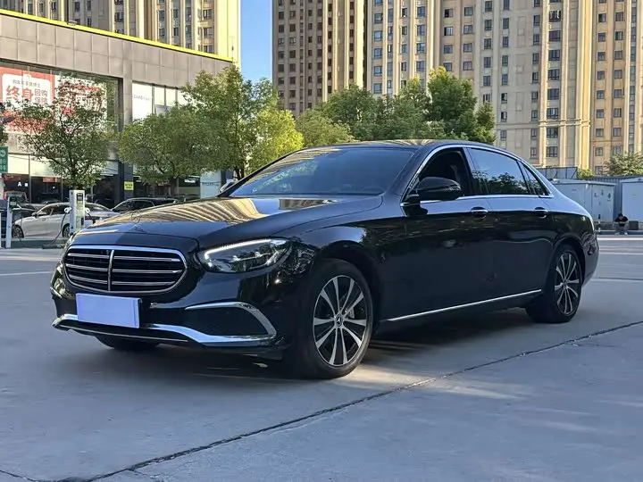 Mercedes-Benz E-Class Hybrid 2022, арт. CN-3689628 — фото 1
