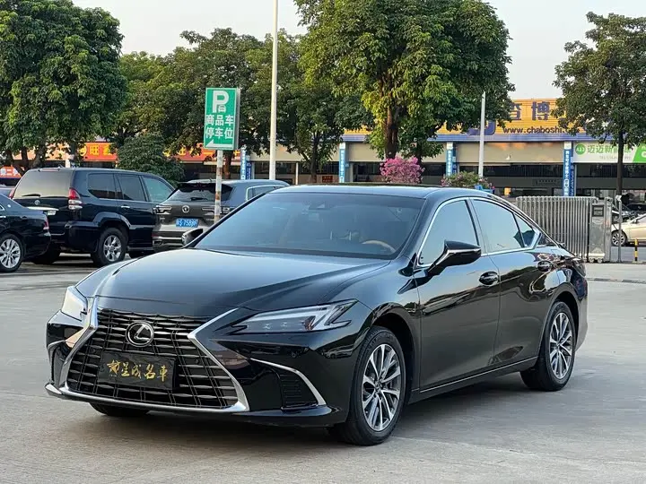 Lexus ES 2025, арт. CN-3689840 — фото 1