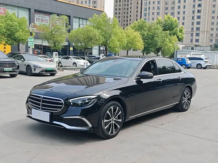 Mercedes-Benz E-Class Hybrid 2022, арт. CN-3690183 — фото 1