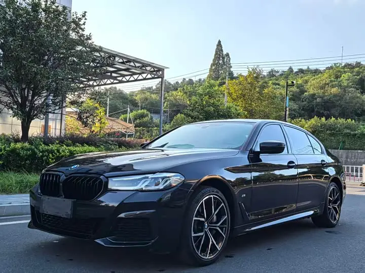 BMW 5 Series 2022, арт. CN-3690324 — фото 1