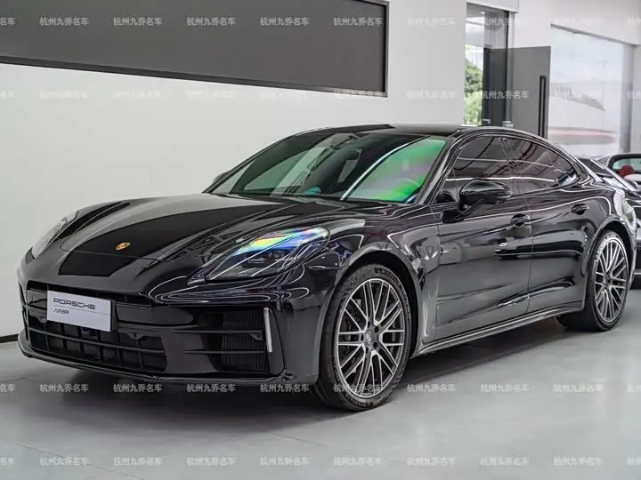 Porsche Panamera 2024, арт. CN-3690522 — фото 1