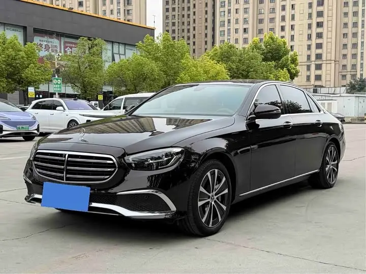 Mercedes-Benz E-Class Hybrid 2023, арт. CN-3690603 — фото 1