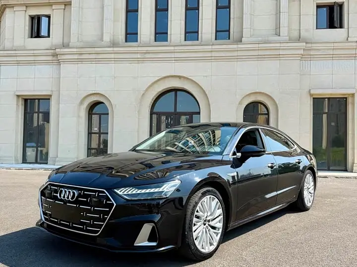 Audi A7L 2024, арт. CN-3690654 — фото 1