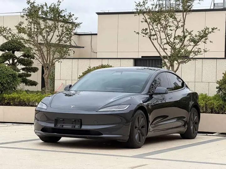 Tesla Model 3 2025, арт. CN-3690823 — фото 1