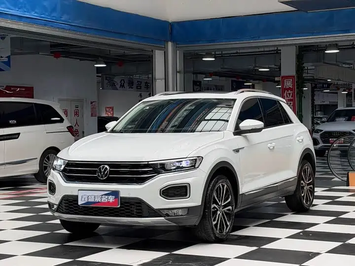 Volkswagen T-Roc 2022, арт. CN-3691292 — фото 1