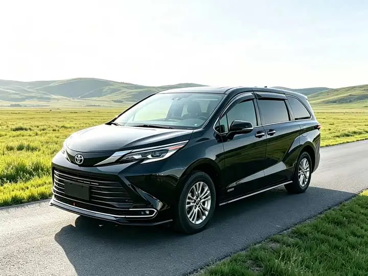 Toyota Sienna 2023, арт. CN-3691695 — фото 1