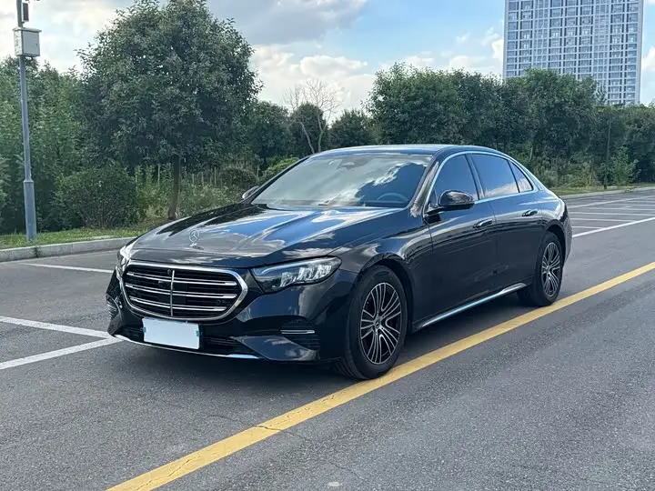 Mercedes-Benz E-Class 2025, арт. CN-3691802 — фото 1