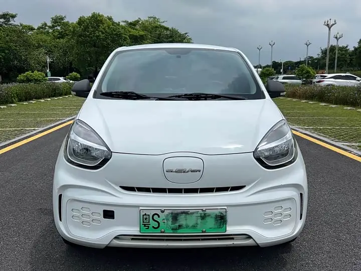 Roewe Clever 2021, арт. CN-3692003 — фото 1