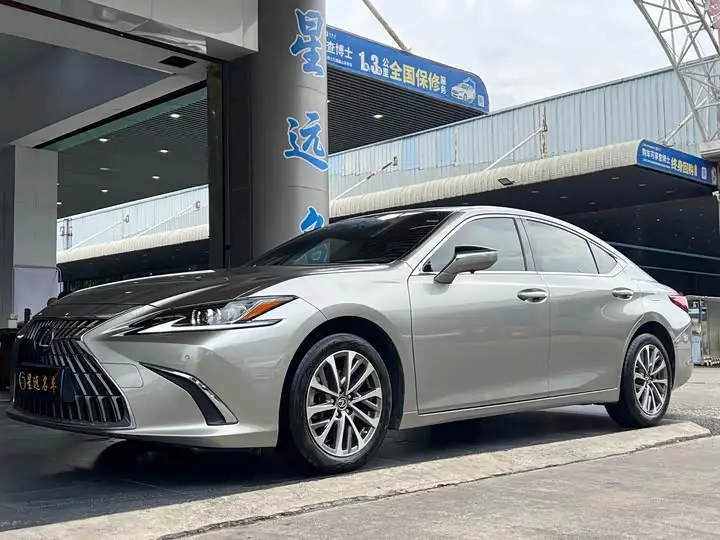Lexus ES 2021, арт. CN-3693969 — фото 1