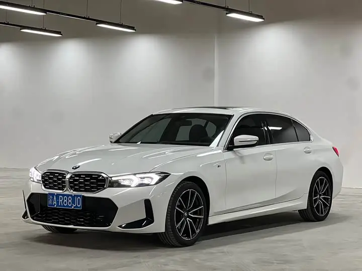 BMW 3 Series 2024, арт. CN-3694009 — фото 1
