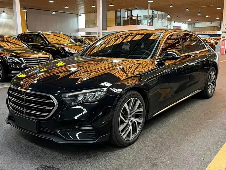 Mercedes-Benz E-Class 2024, арт. CN-3694364 — фото 1