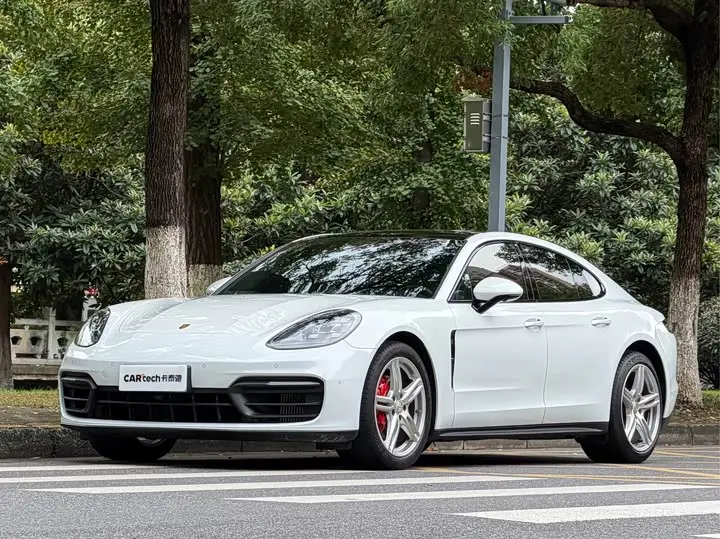 Porsche Panamera 2022, арт. CN-3694465 — фото 1