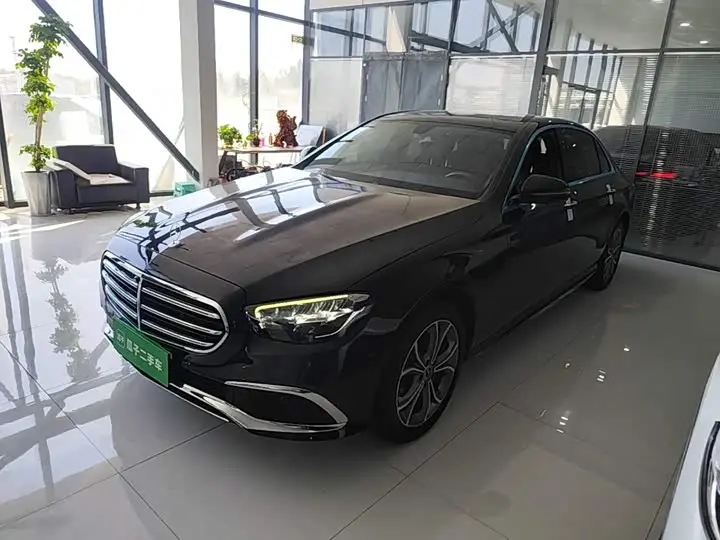 Mercedes-Benz E-Class 2023, арт. CN-3694539 — фото 1