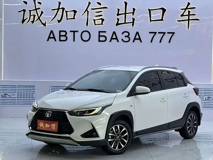 Toyota Yaris L Hatchback 2021, арт. CN-3694745 — фото 1