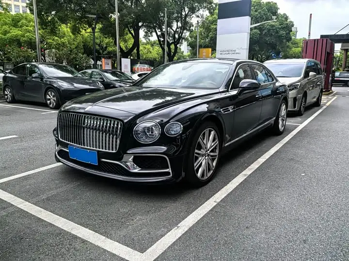 Bentley Flying Spur 2022, арт. CN-3694845 — фото 1
