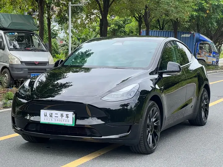 Tesla Model Y 2024, арт. CN-3695303 — фото 1