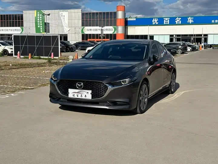 Mazda 3 (Axela) 2022, арт. CN-3695525 — фото 1