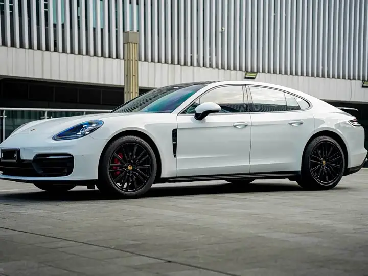 Porsche Panamera 2021, арт. CN-3695579 — фото 1