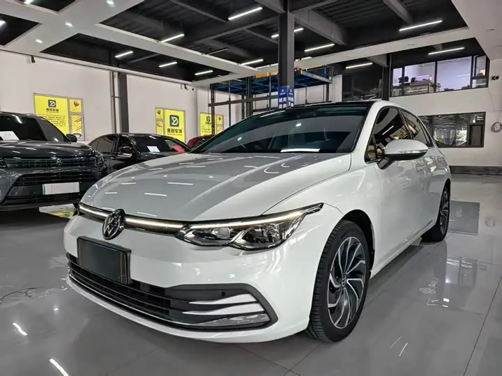 Volkswagen Golf 2021, арт. CN-3696043 — фото 1