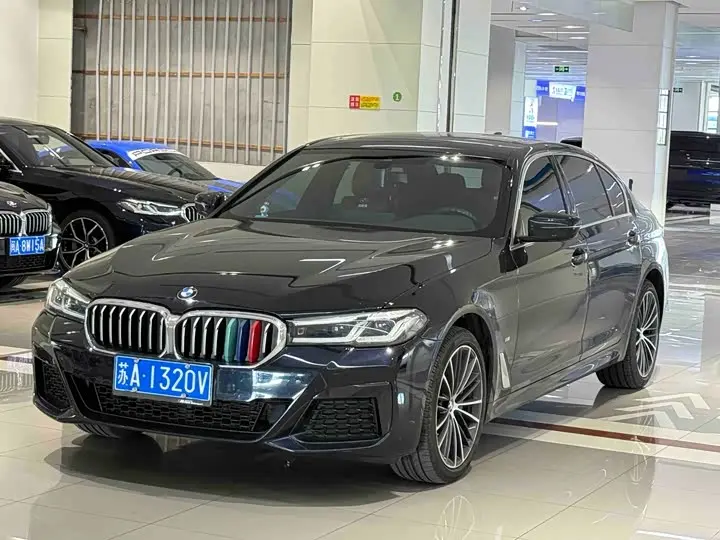 BMW 5 Series 2023, арт. CN-3696259 — фото 1