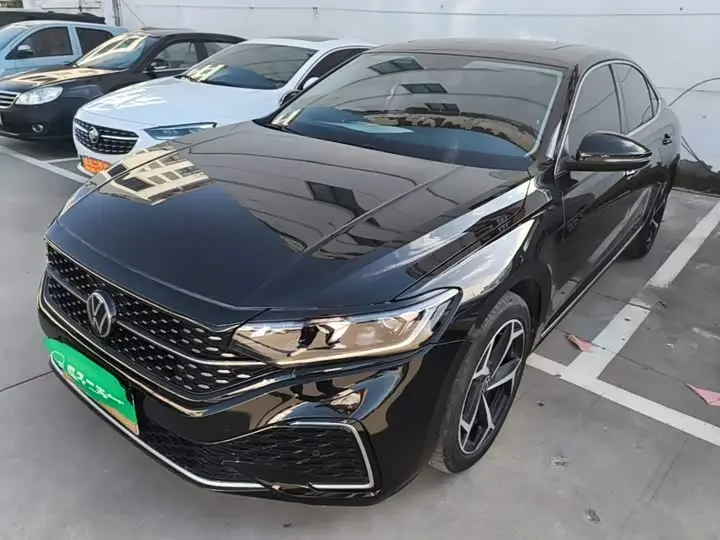 Volkswagen Passat 2025, арт. CN-3696367 — фото 1