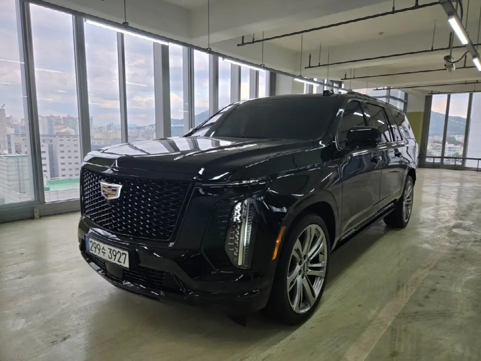 Cadillac Escalade 2021, арт. KR-3696911 — фото 1