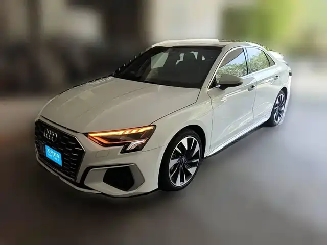 Audi A3 2023, арт. CN-3698142 — фото 1
