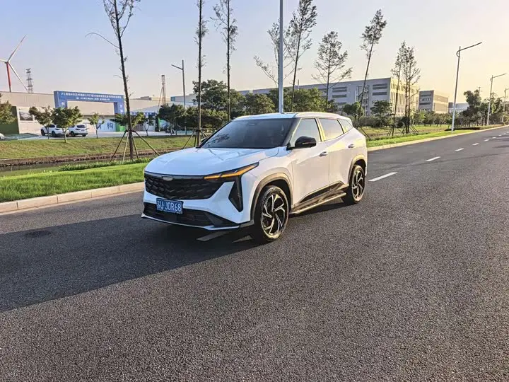 Geely Atlas 2023, арт. CN-3698385 — фото 1