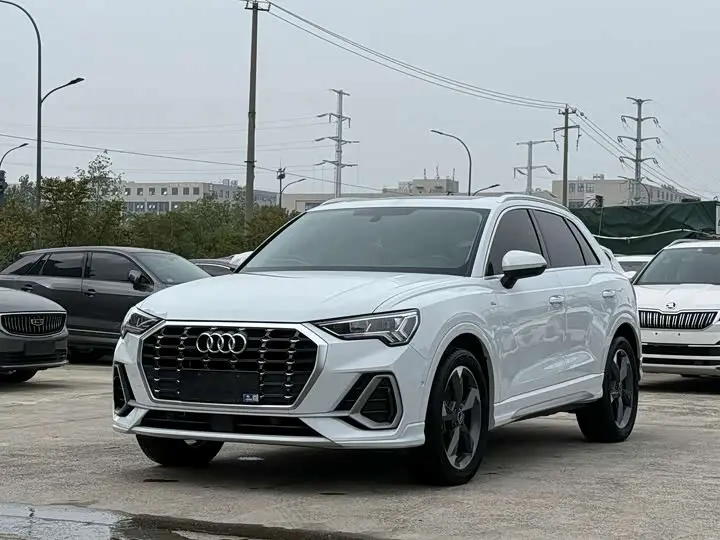 Audi Q3 2022, арт. CN-3698390 — фото 1